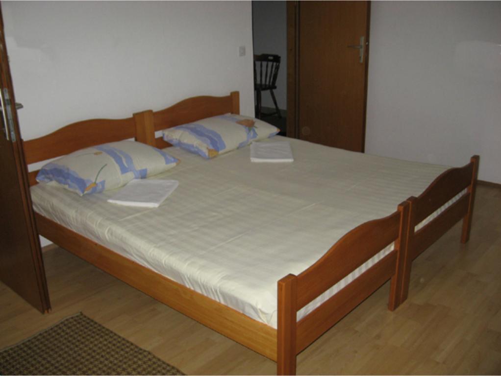 Apartments Bilic Nemira Omis Exterior photo